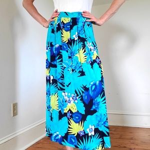 VINTAGE - High waisted patterned skirt
